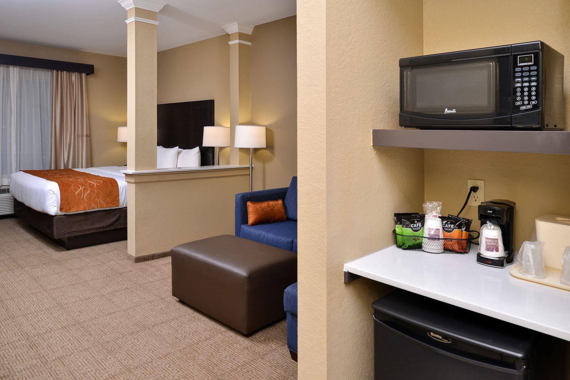 Comfort Suites Northwest - Cy - Fair Houston Exterior photo
